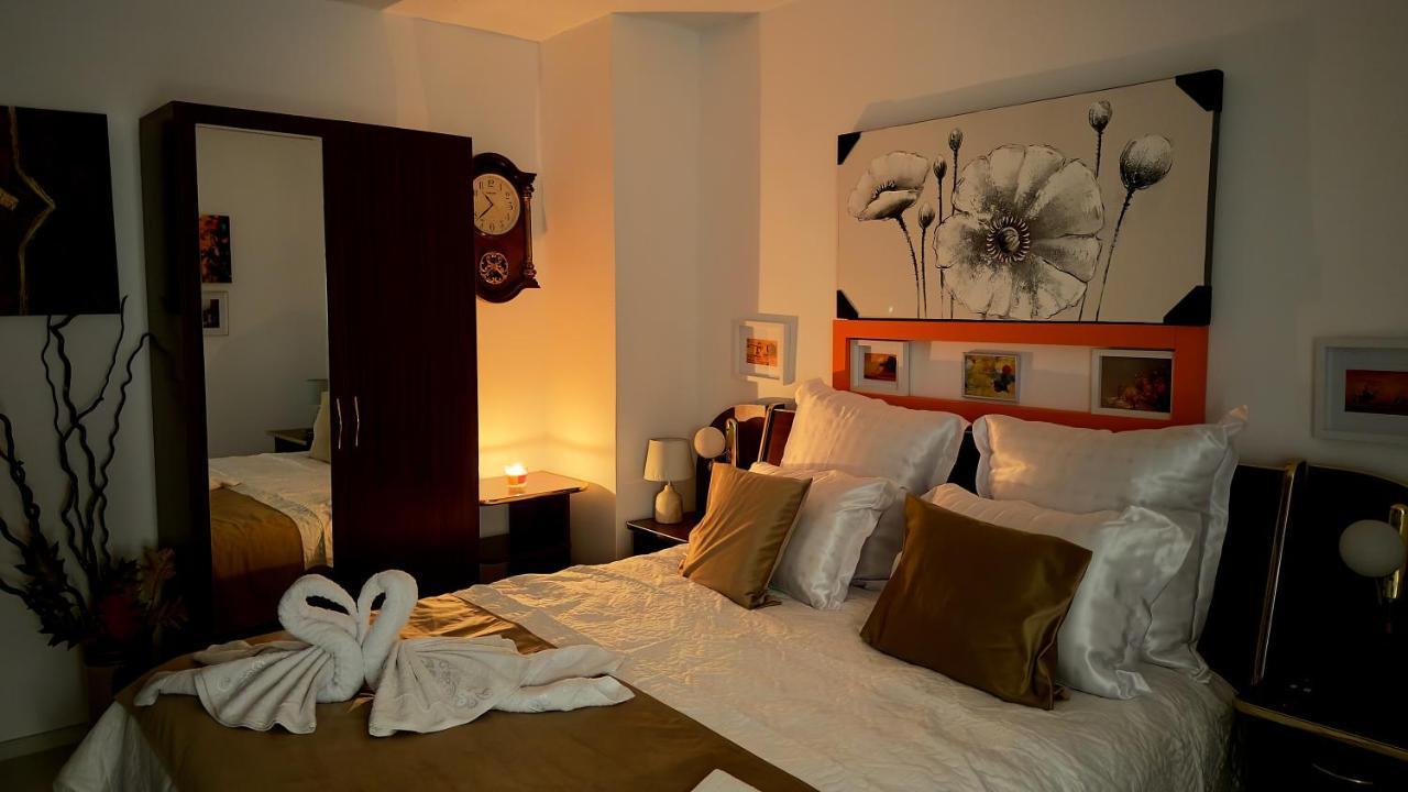 Casa Mina Hotel บุชเตนี ภายนอก รูปภาพ